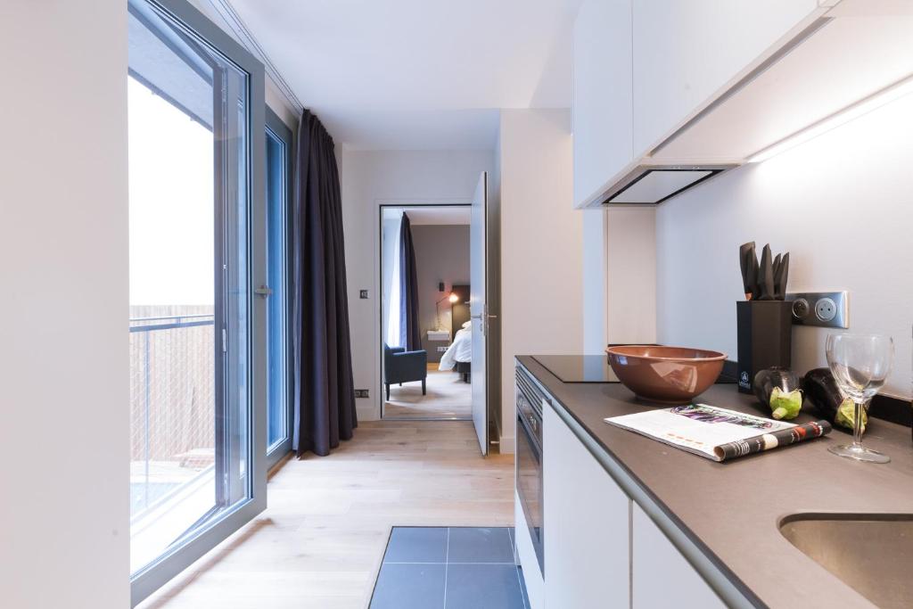 T2 bis luxe hyper centre piscine - 4