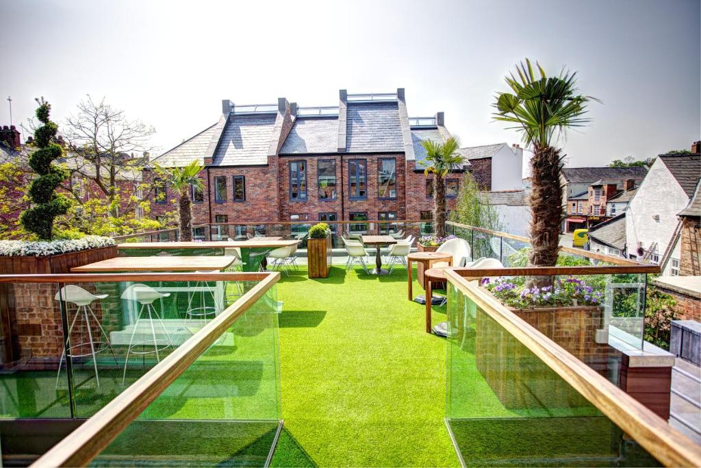 Oddfellows Chester Hotel & Apartments photo