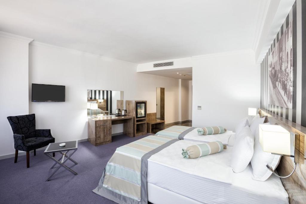 Ramada Hotel And Suites Edirne Photo 9