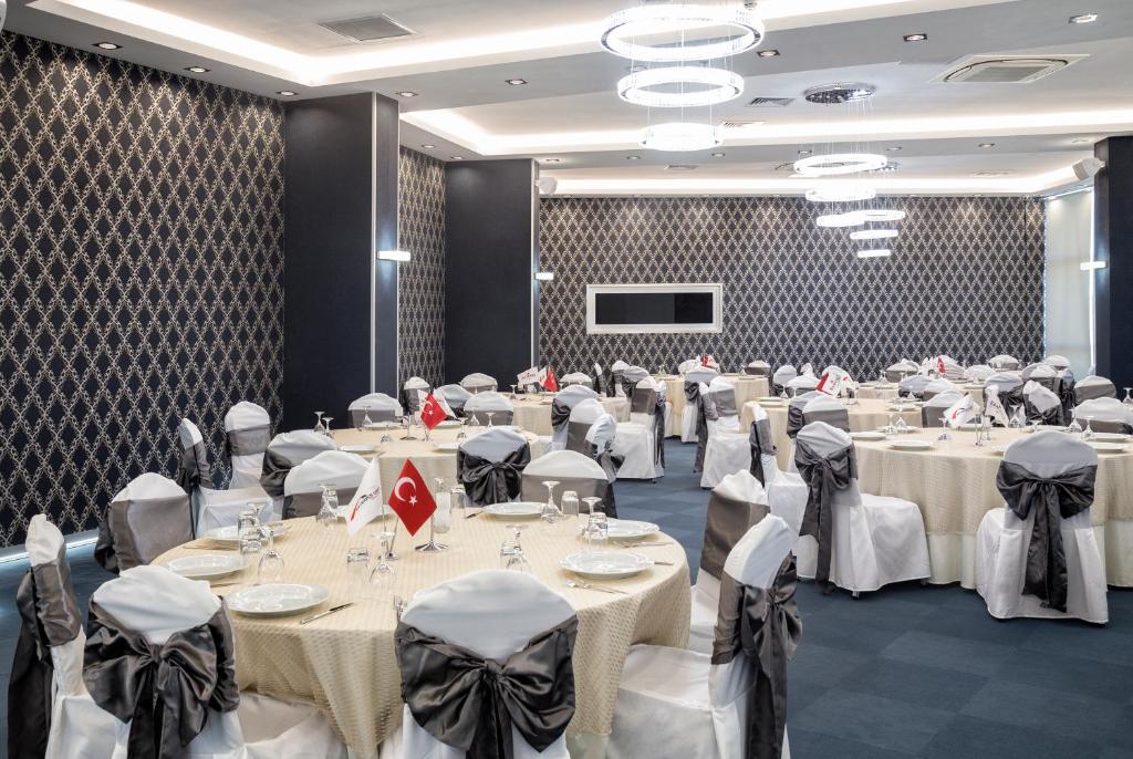 Ramada Hotel And Suites Edirne Photo 30