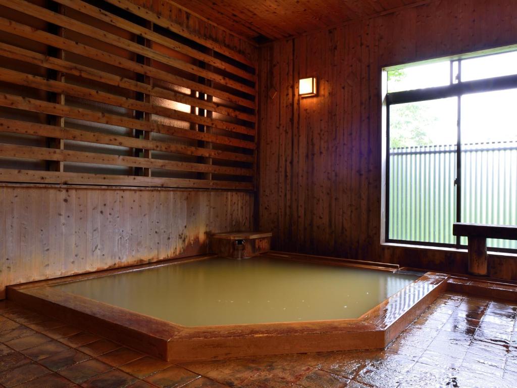 Hot spring bath