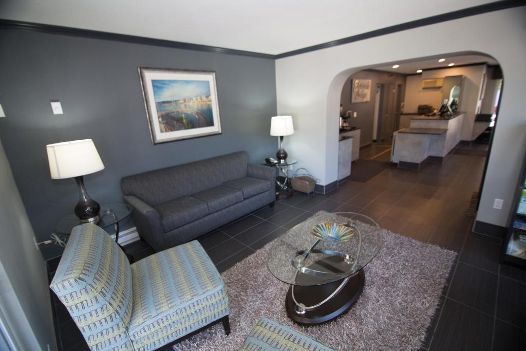 Eastside Lodge Photo 38