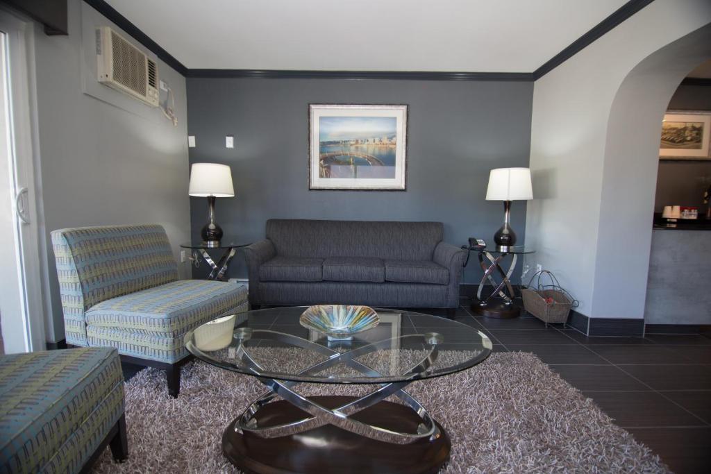 Eastside Lodge Photo 44