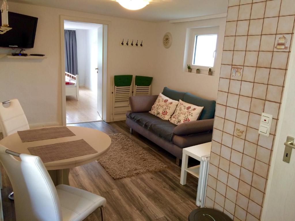 Haus am Ufer mit Rheinpanoramablick photo