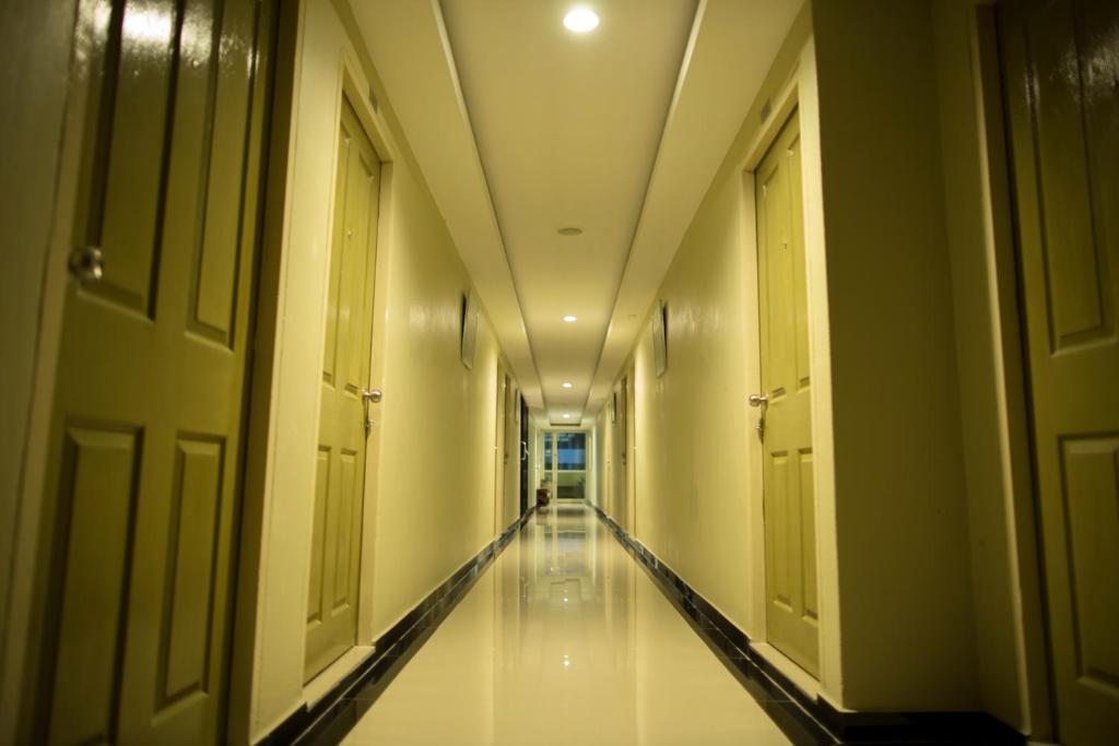 The Suvarnabhumi Apartment photo