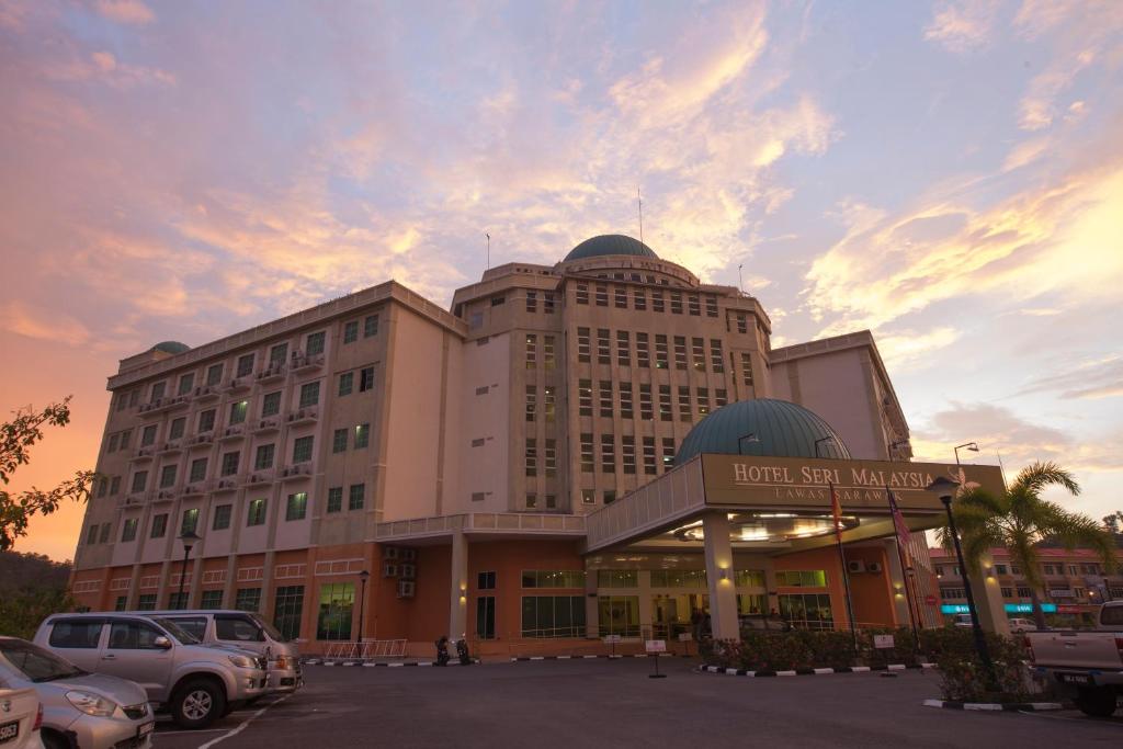Hotel Seri Malaysia Lawas photo