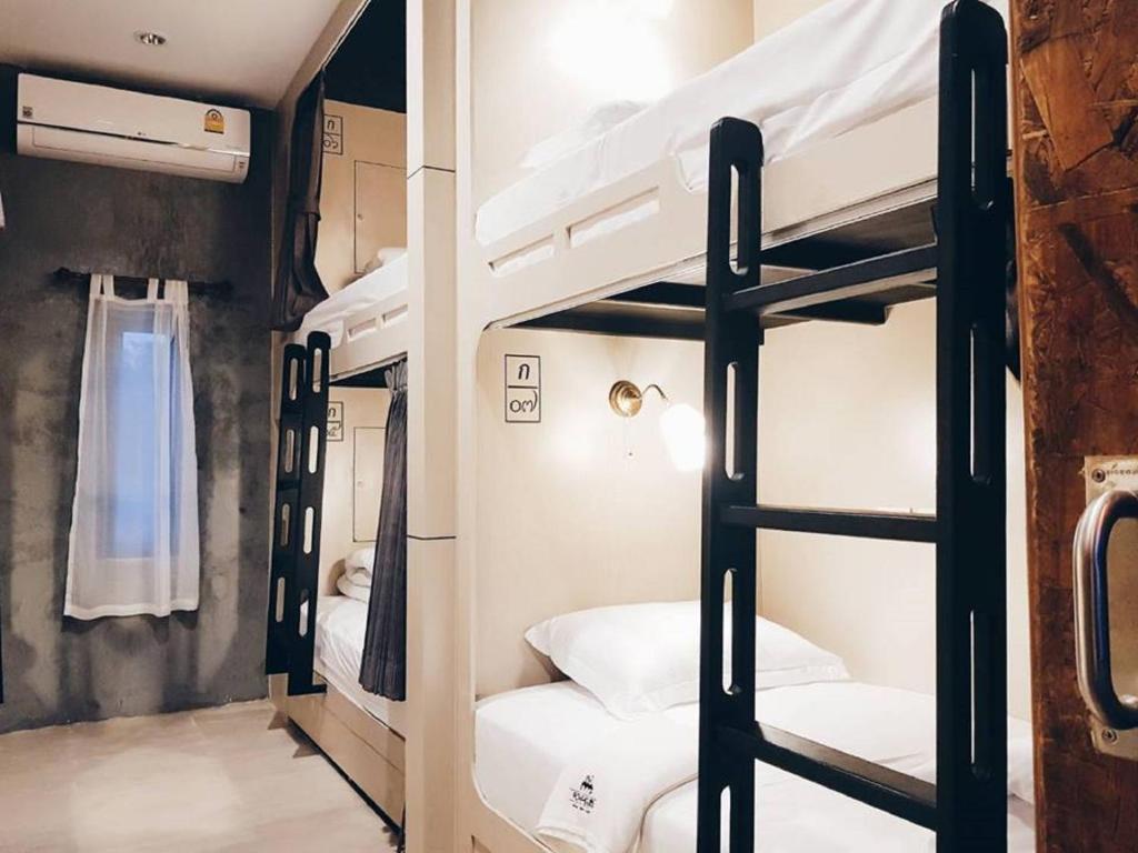 Rowhou8e Hostel Hua Hin 106 — Hotel in Hua Hin / Cha-am