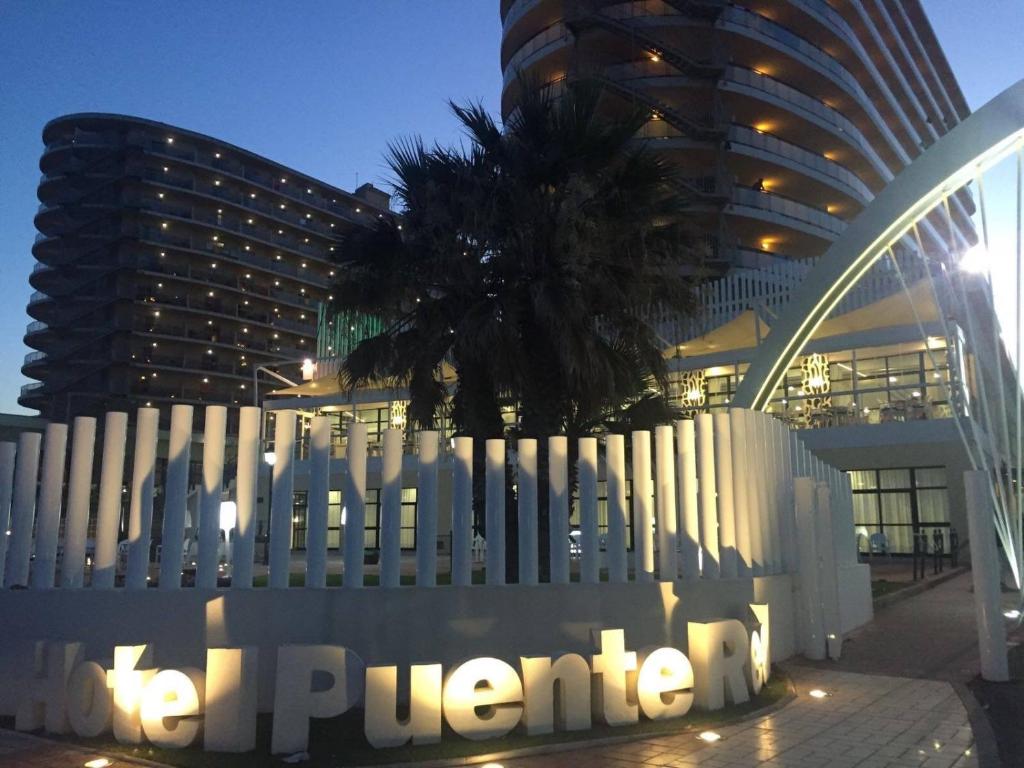 Hotel Puente Real Photo 3