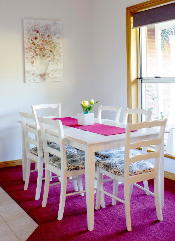 Bed & Breakfast at Tiffany's photo
