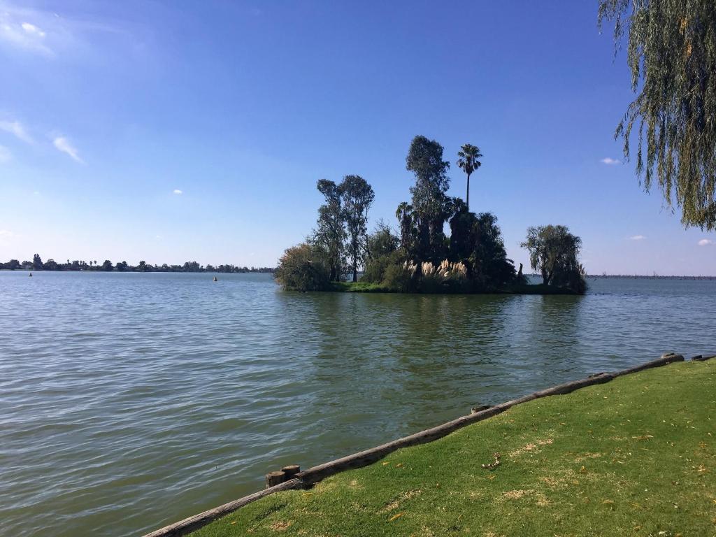 Waterside Holiday Rentals Unit 31 photo