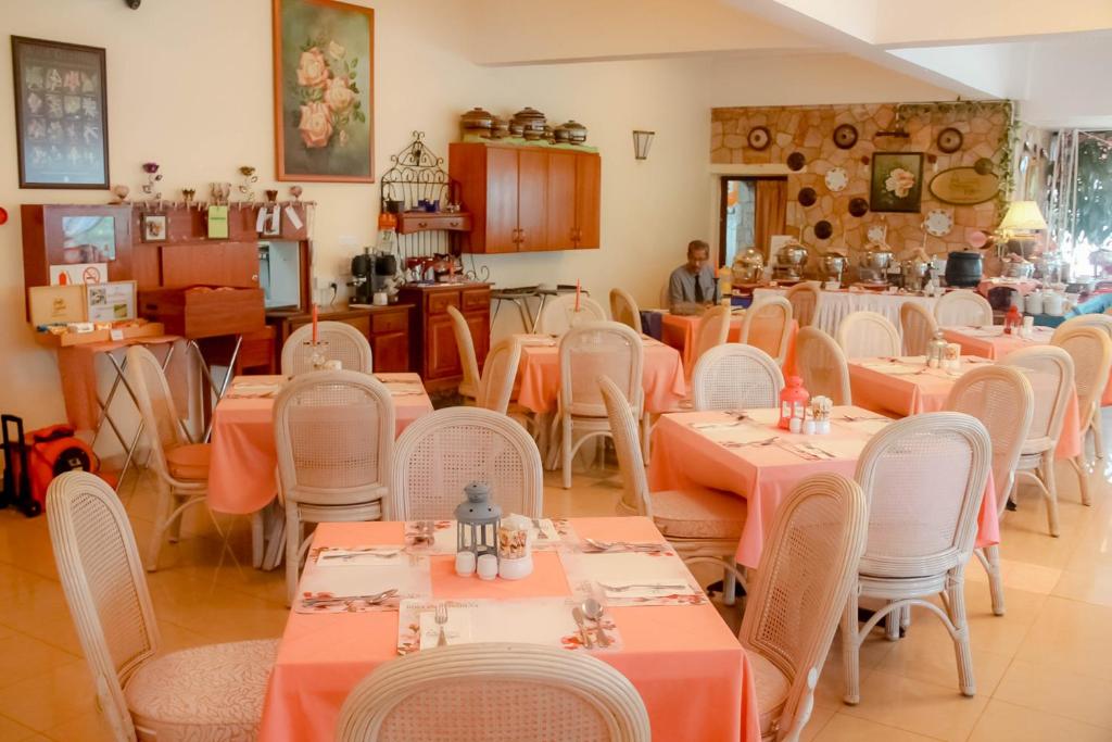 อาหารและเครื่องดื่ม