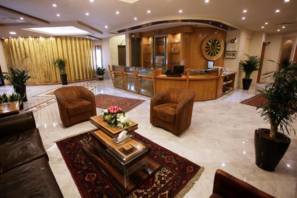 Camelot Hotel photo