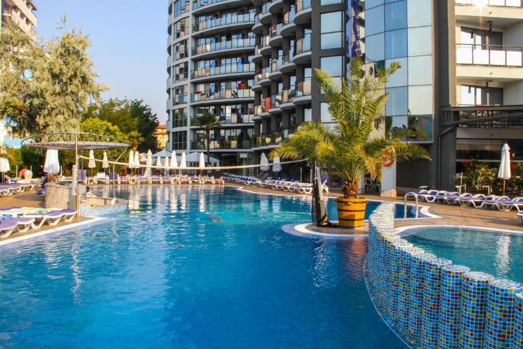 Smartline Meridian Hotel — Hotel in Nessebar