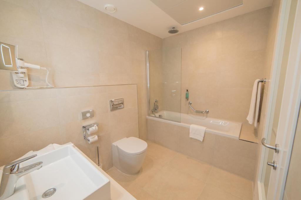 Maritim Antonine Hotel & Spa Photo 3