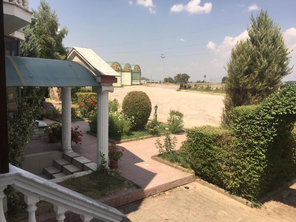 Hotel Kabashi photo