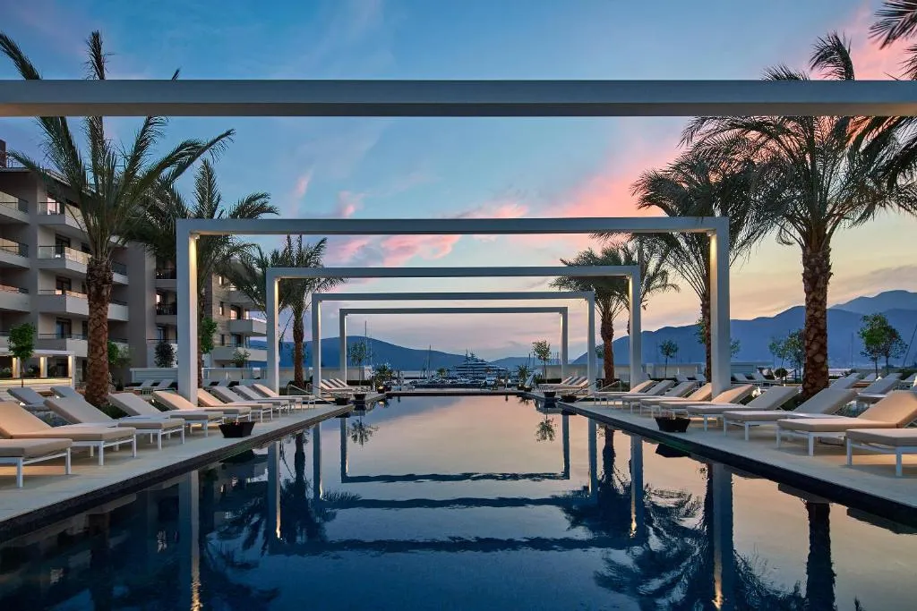 Regent Porto Montenegro，位于蒂瓦特的酒店