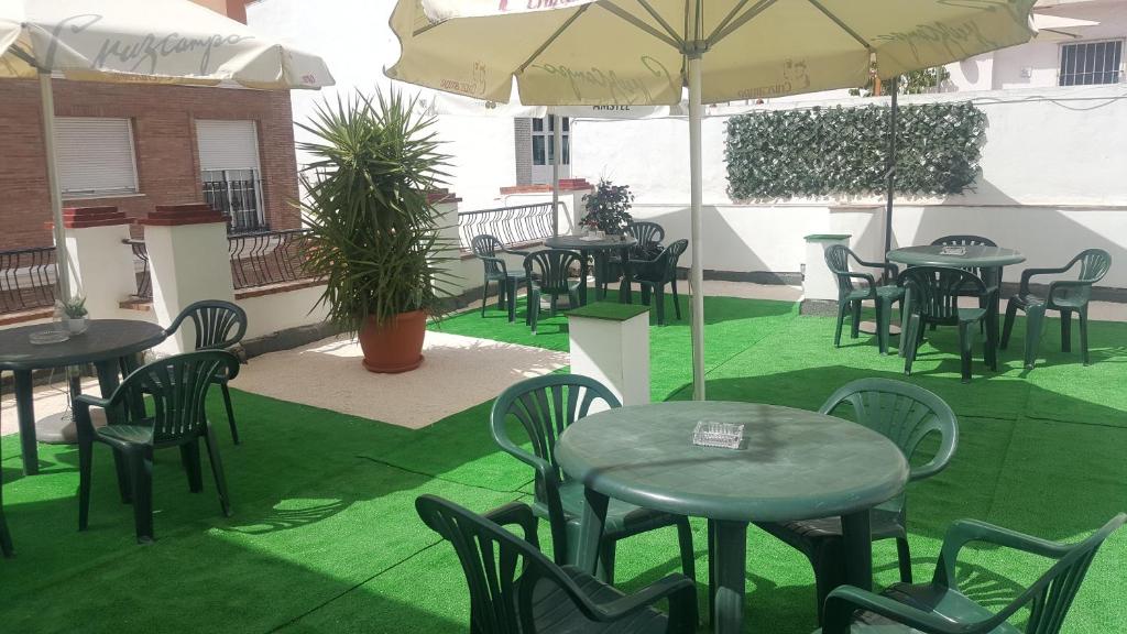 Pension Yna Holiday — Hotel in Málaga