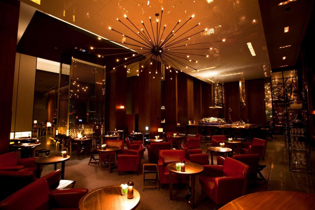 Bar/lounge