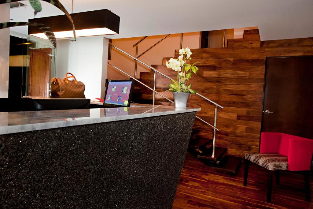 Lobby, La Inmaculada Hotel in Guatemala City