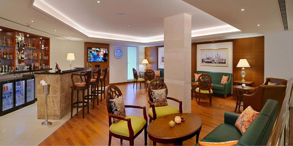 Bar/lounge, Fortune Park BBD, Lucknow - Member ITC Hotels' Group in Lucknow
