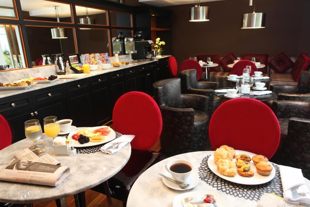 Restaurant, La Inmaculada Hotel in Guatemala City