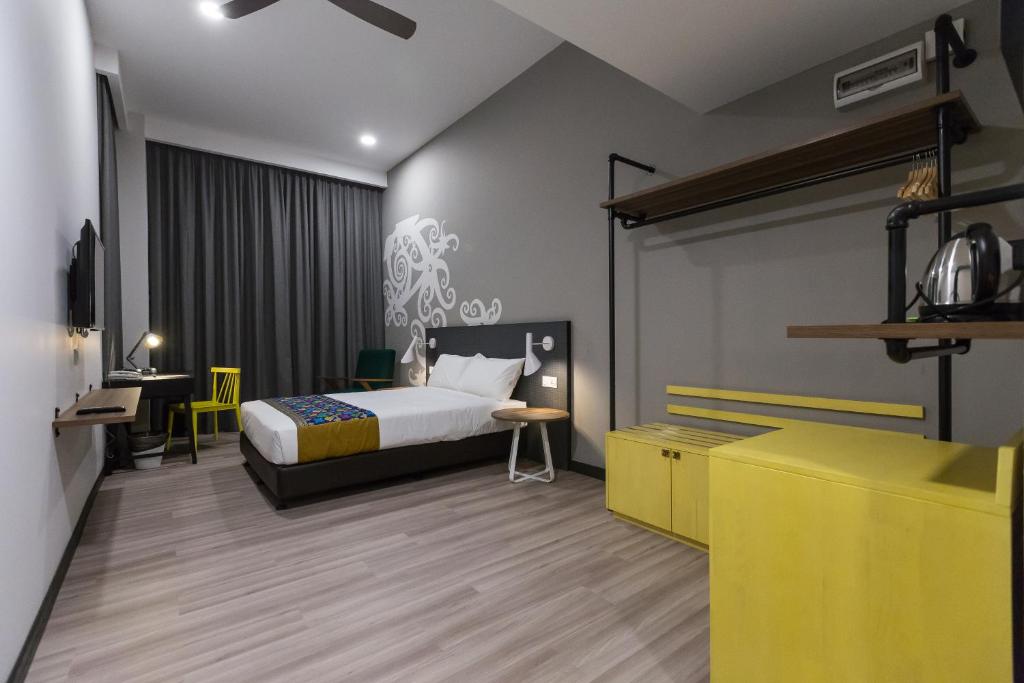 1. 토미 부티크 호..