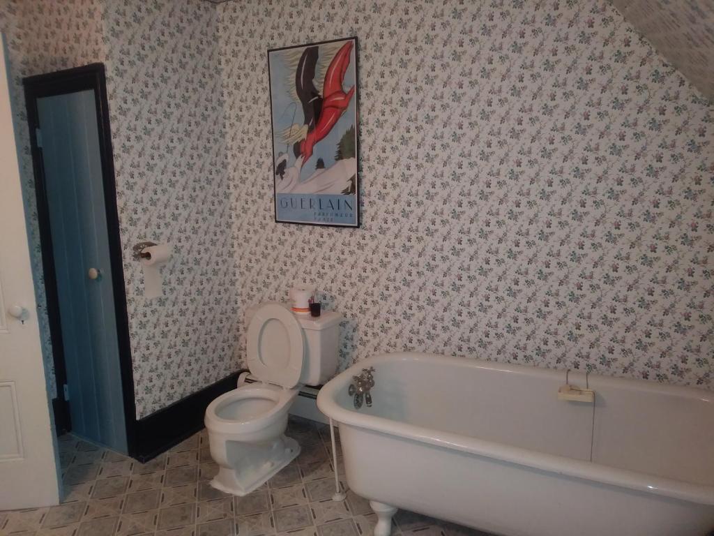 Bulwinkles Place B&B photo