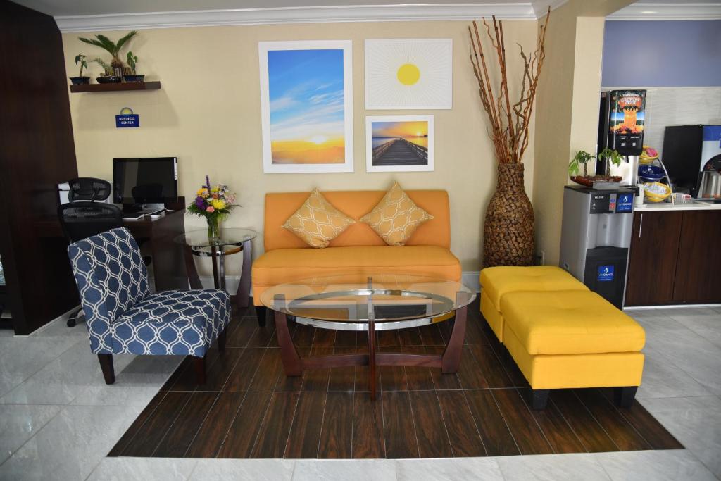 Days Inn by Wyndham Goose Creek photo