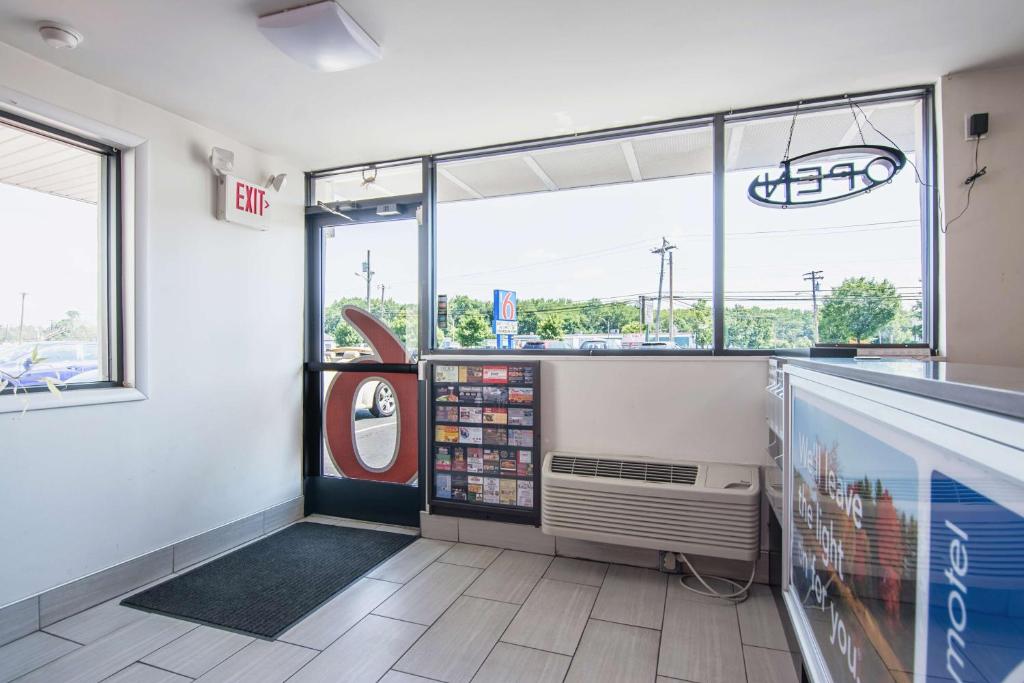 Motel 6-Glassboro, NJ - Rowan University photo