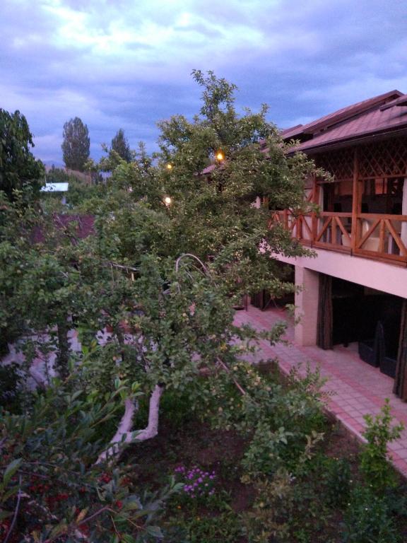 Guest House Albatros, Cholpon-Ata