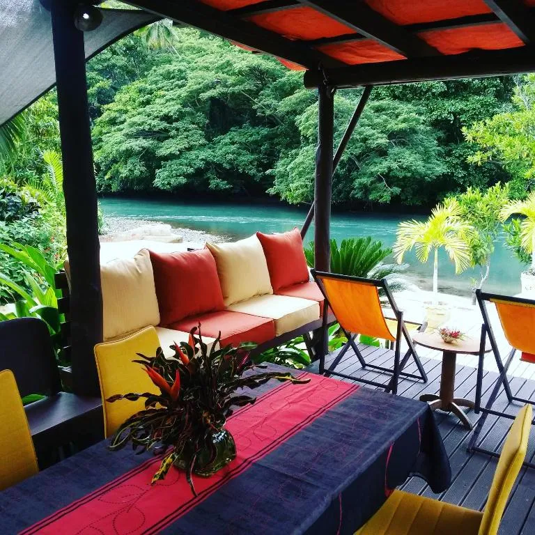 盐湖山林小屋，位于萨武萨武的酒店