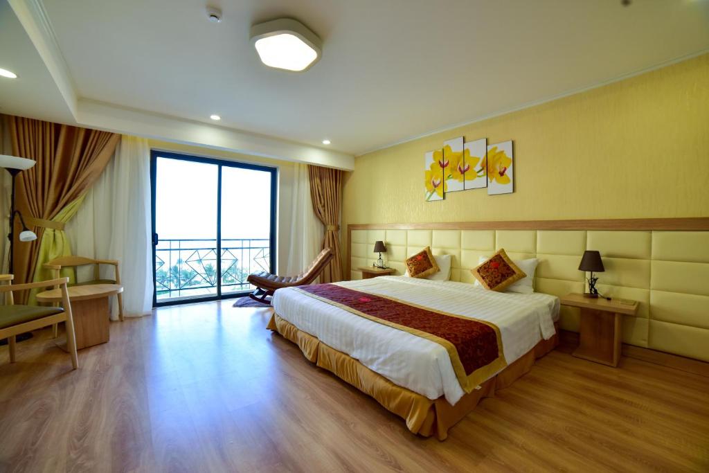 Ruby Hotel, Danang