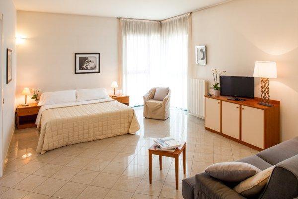 Cosmo Hotel Torri photo