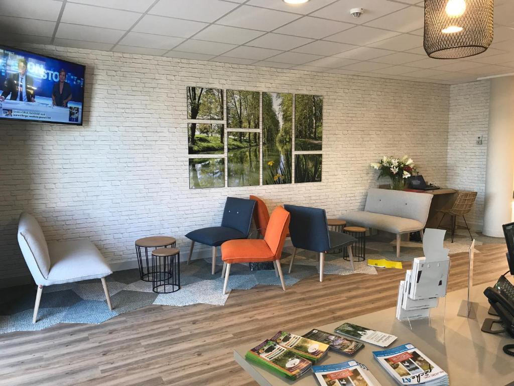 The Originals City, Hôtel de la Confluence, Agen Ouest 共用ラウンジ/TVエリア