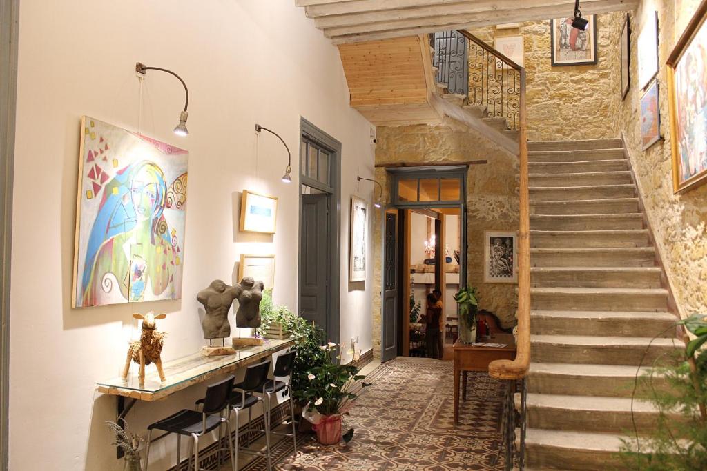 TasEV Guesthouse, North Nicosia