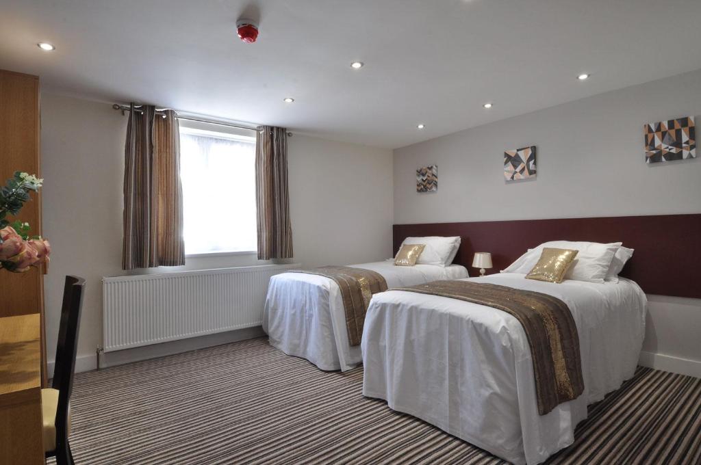 RBS Hotel — Hotel in Strood