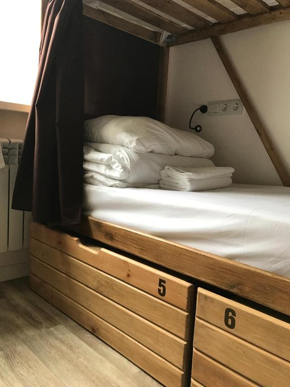 Hostel 65 — Hotel in Yuzhno Sakhalinsk