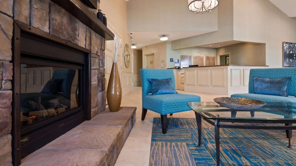 Best Western Plus Durham Hotel & Conference Centre Photo 12