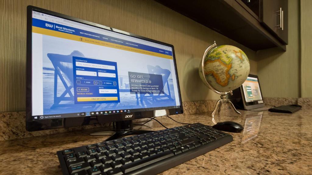 Best Western Plus Durham Hotel & Conference Centre Photo 17