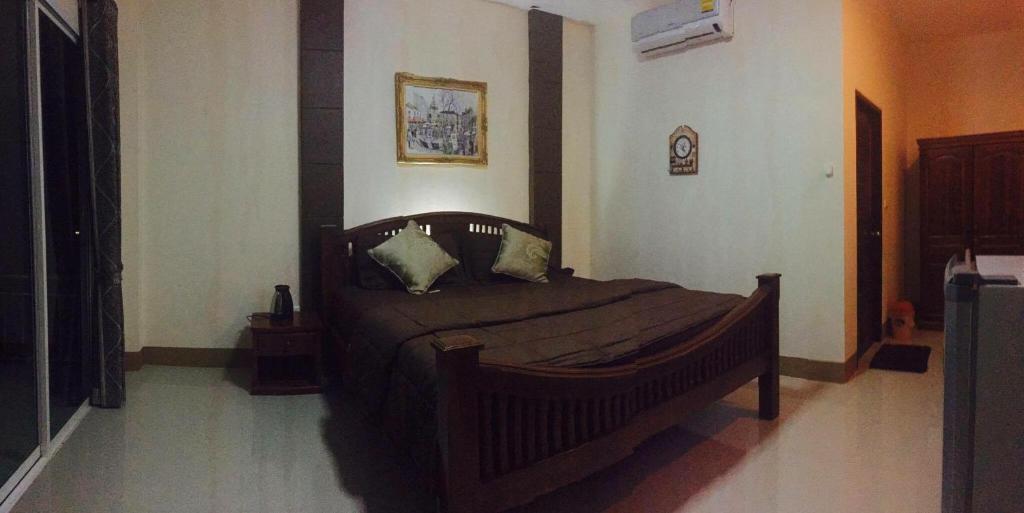 Thararin Resort photo