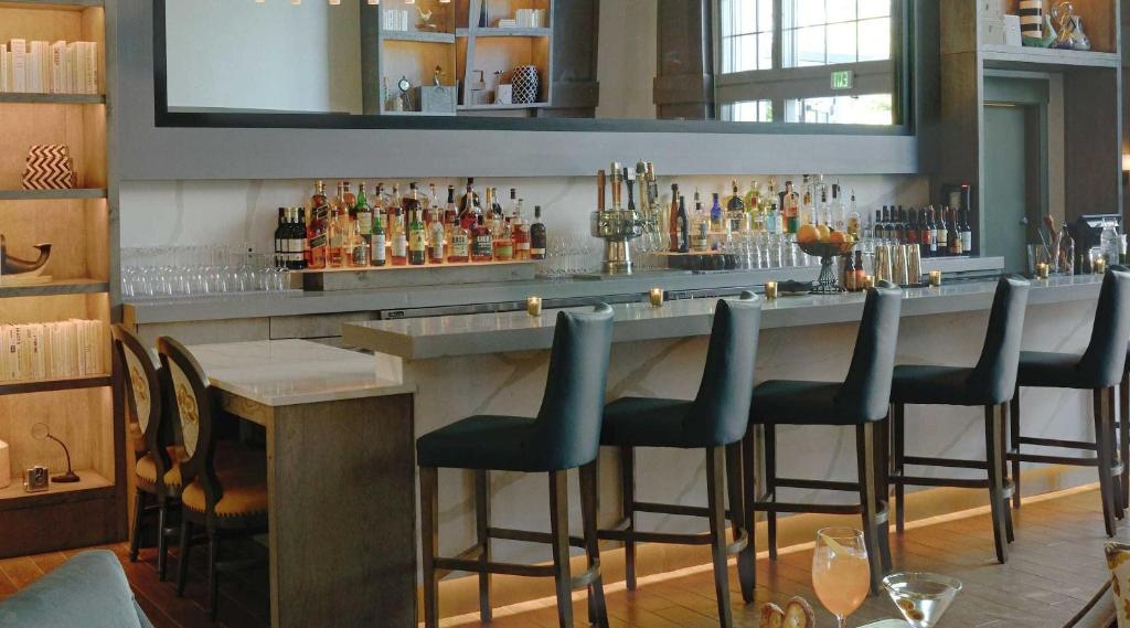 River Terrace Inn A Noble House Hotel Photo 5