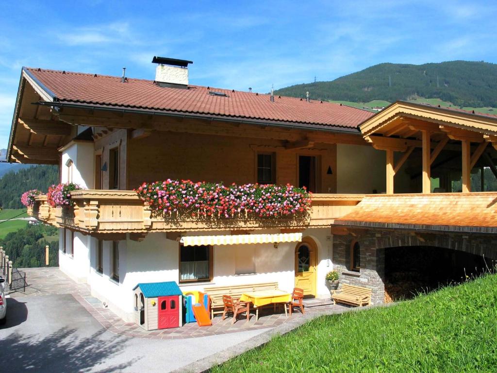 Ferienwohnung Ausblick Zillertal - 2