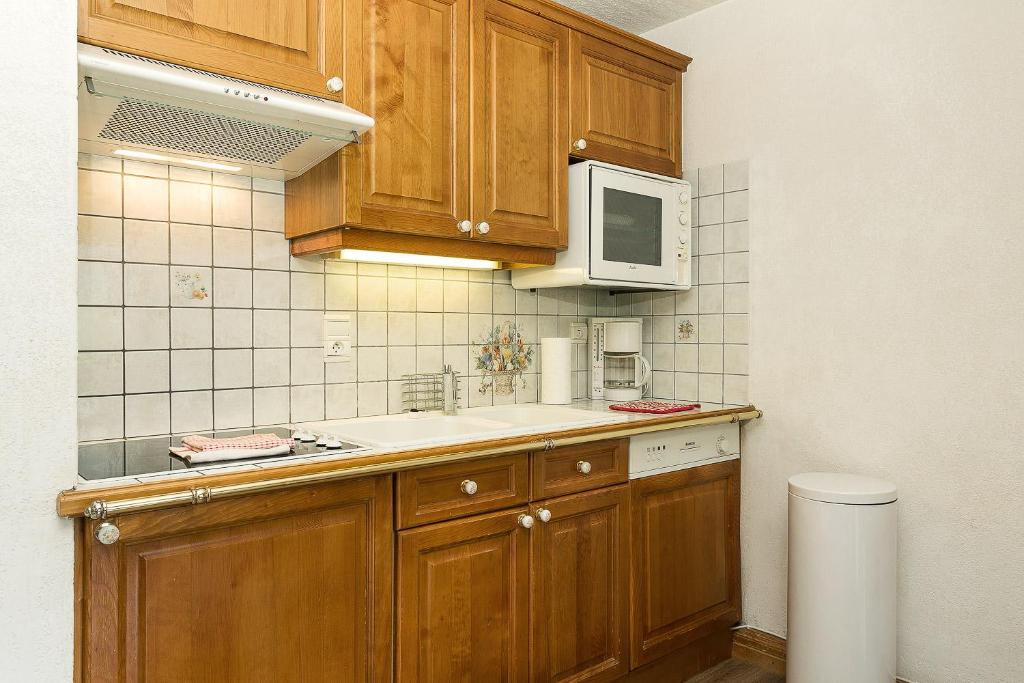 Apartment Refuge de Bellachat, Alpes Agency, Les Houches, Sleeps 4 - 3