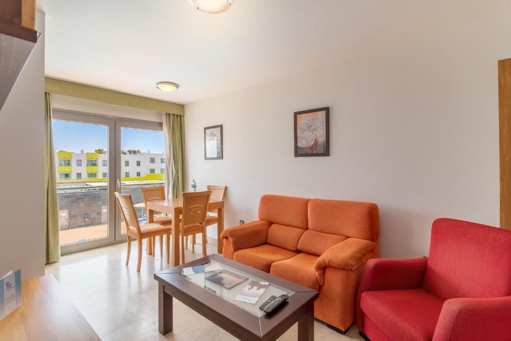 Hotel LIVVO Corralejo Beach - 3