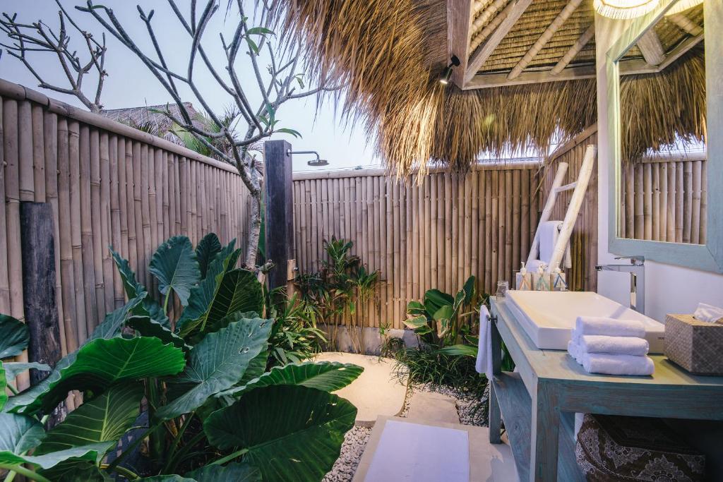 Villa Santai at Sandy Bay photo