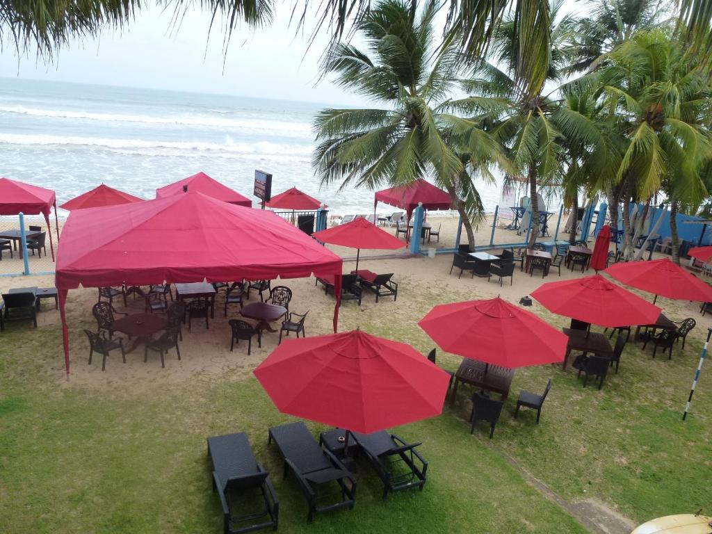 Samaru Beach House — Hotel in Mirissa
