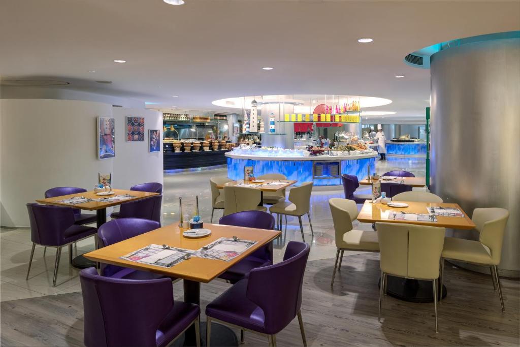 อาหารและเครื่องดื่ม