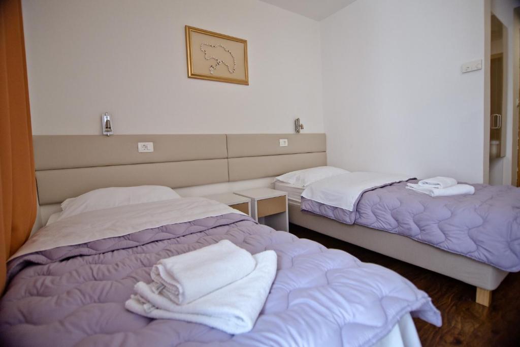 Hotel No-1 photo