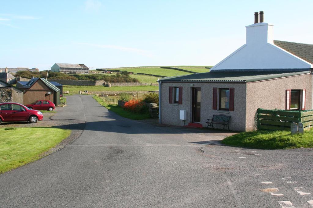 Roadside Cottage photo