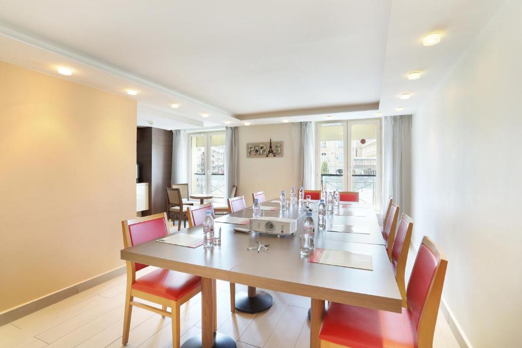 Paris Le Grand Hotel de Normandie Additional